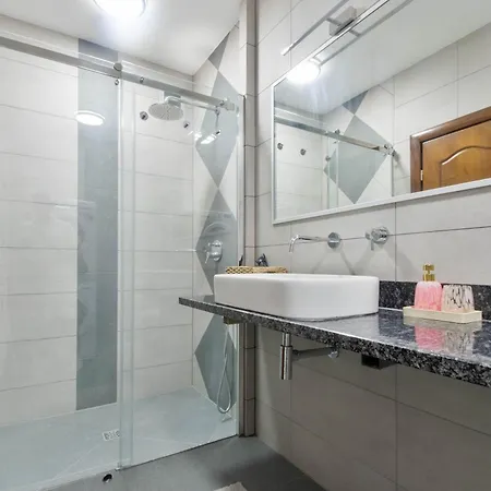 Apartment Central *