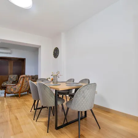 Apartment Central