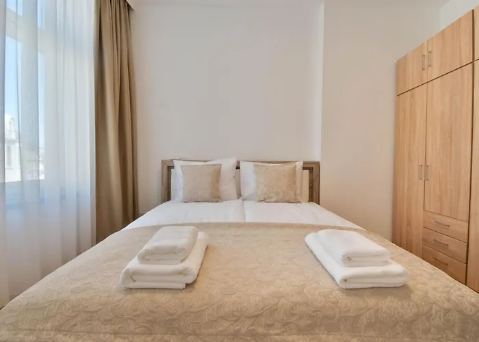 Apartment Central Lejlighed *